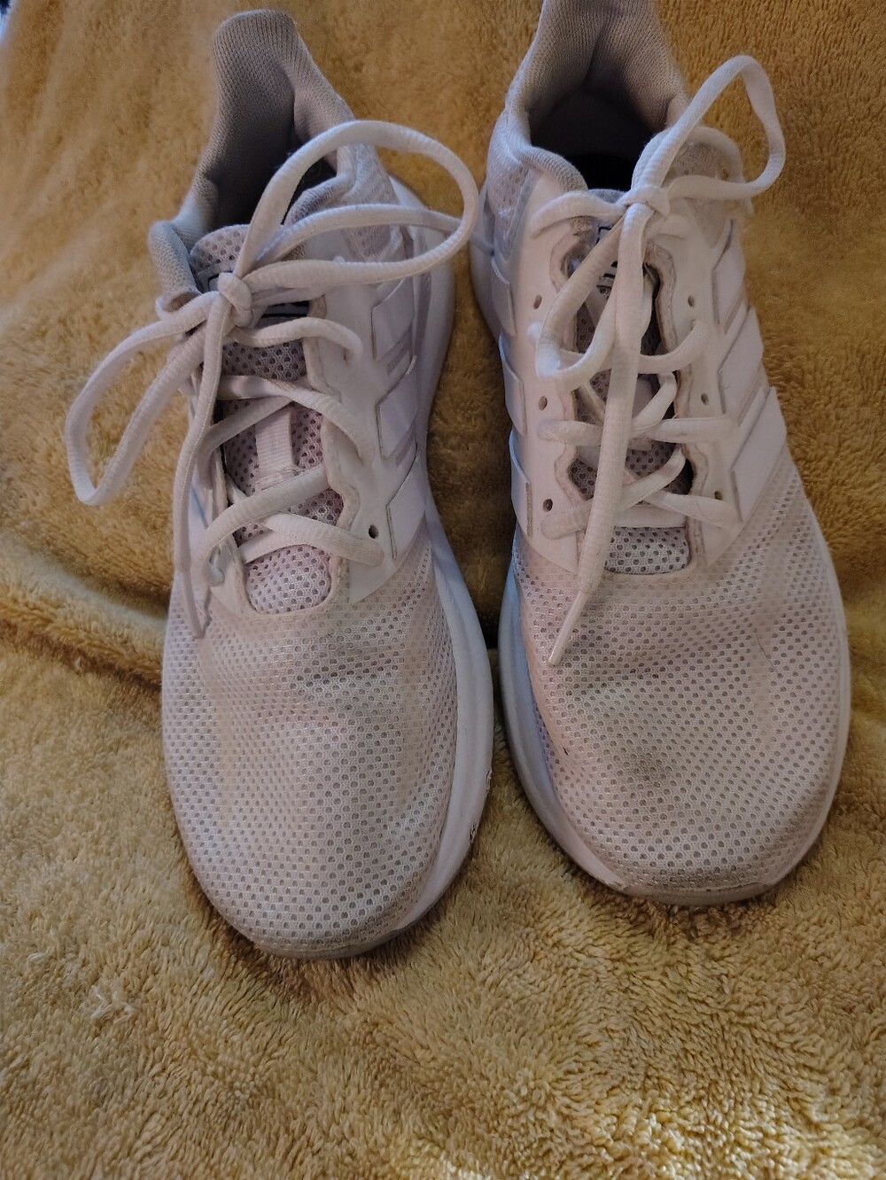 Women's Lightweight White Athletic Sneakers